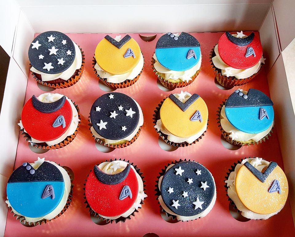 12 decorated star trek cupcakes