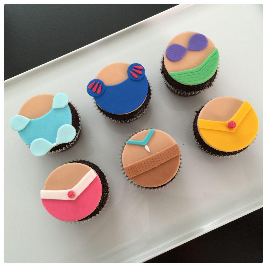 necklines Disney Princess cupcakes