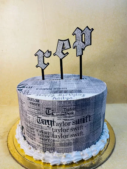 Reputation-inspired Taylor Swift birthday cakes